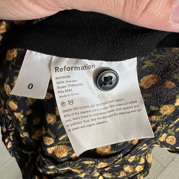 Reformation women’s top size 0 - Picture 6 of 7